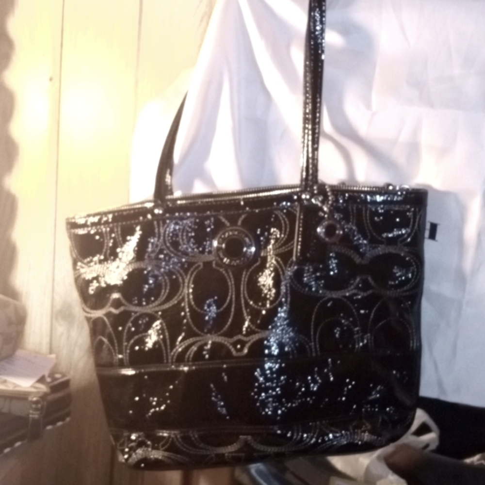 Coach Signature Stitch Tote Black Patent Leather